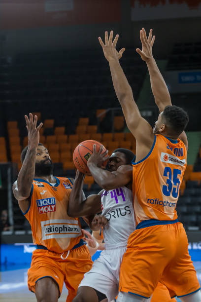 球的静止状 球的静止状