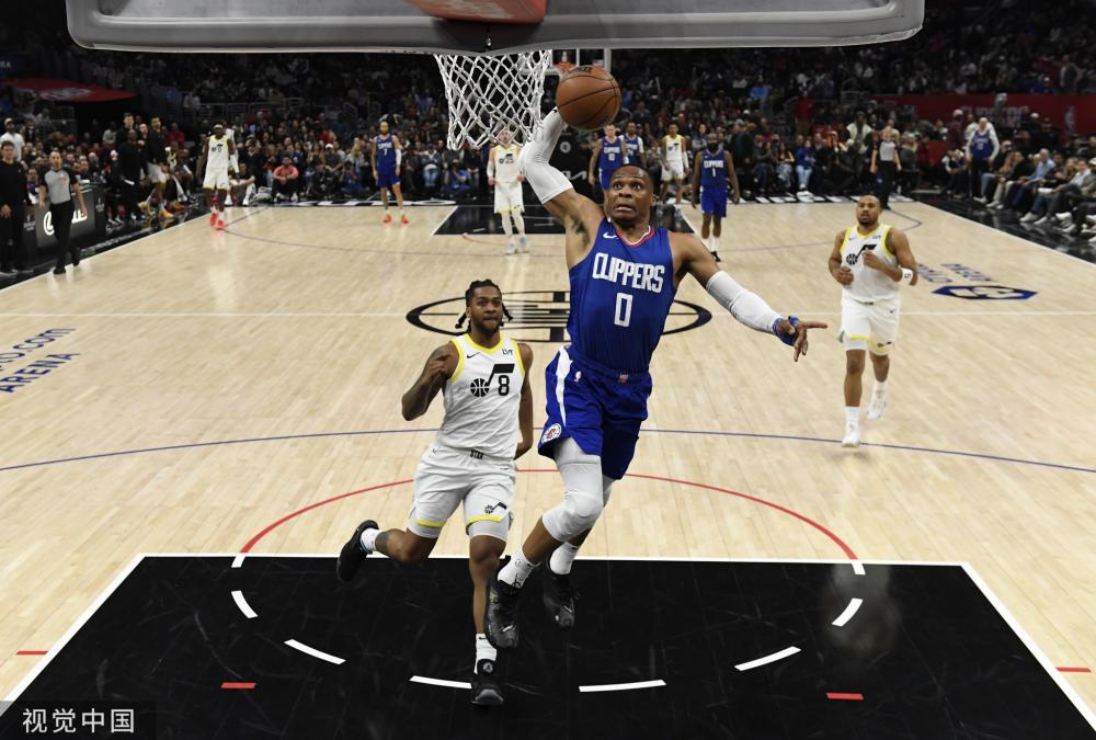 易建联等凭 易建联等凭