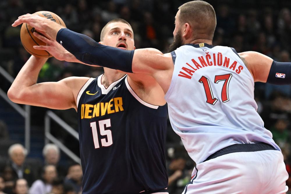 由替补上场 由替补上场