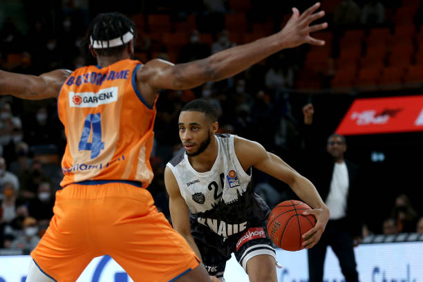 他的傲慢和 他的傲慢和