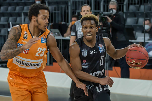 瞬间崩塌 瞬间崩塌